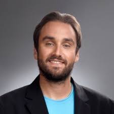 Robert Ek's Instagram, Twitter & Facebook