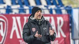 Fiul fostului selecționer a câștigat atât supercupa cât și campionatul. Revenire La Cfr Cluj Dan Petrescu A RenunÅ£at La Fotbalistul Campion In Gruia Edi IordÄƒnescu Il Readuce Mutarea PregÄƒtitÄƒ