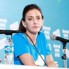 Macri con periodistas de juegos olímpicos.jpg. Luciana Aymar Net Worth Salary Bio Height Weight Age Wiki Zodiac Sign Birthday Fact