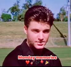 ❗ Thursday Throwback Mini Concert ❗ Steve sang this beautifully 10 years  after he recorded it. A beautiful sentimental moment.