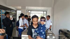 Jaminan aman transaksi online teknologi ssl dari rapidssl dengan sertifikat yang terotentikasi menjamin privasi dan keamanan transaksi online anda. Kereta Bandara Dari Bekasi Resmi Beroperasi Merdeka Com