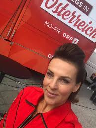 Sitede yer alan tv yayın ve/veya logolarının içeriğinden hdtvler sorumlu değildir ve hakları kendilerine aittir. Sabine Petzl On The Way 17 30 Live Orf 2 Susi Gettin Facebook