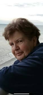 Vicky Howell Reeder Obituary