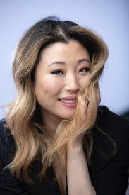 Debra Craig's Instagram, Twitter & Facebook