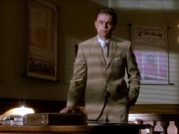 Livrare gratuita la comenzile de peste 300 lei. Catch Me If You Can Prinde Ma Daca Poti 2002 Regia Steven Spielberg Viata Bate Filmul 9 Filme Inspirate Din Fapte Reale Si Cum Le Au Schimbat Regizorii