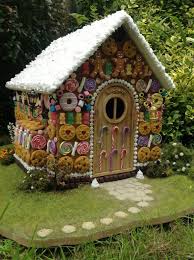 Hansel and gretel is a television special that was made in 1983 for the disney channel, directed by tim burton. 22 Hansel And Gretel House Ideas Hansel And Gretel House Fairy Tales Candy House