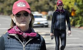 William shirer, who chronicled hitler… Helen Hunt 56 Is Agelessly Beautiful As She Steps Out For A Sunlit Walk In Fitted Workout Gear Daily Mail Online