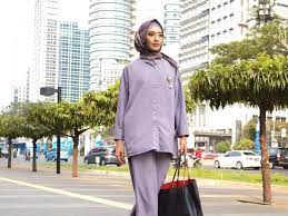 Siapa model baju blazer kerja wanita terbaru? Tips Pilih Busana Berhijab Untuk Interview Kerja Nggak Harus Mahal
