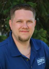 Kevin Nagel's Instagram, Twitter & Facebook