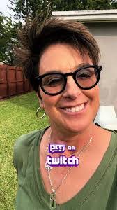 Tracey Young's Instagram, Twitter & Facebook