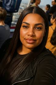 Can someone make him look like her?