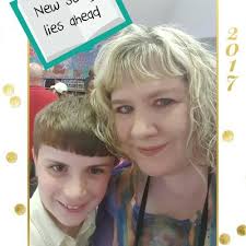 Holly Hoffmaster's Instagram, Twitter & Facebook