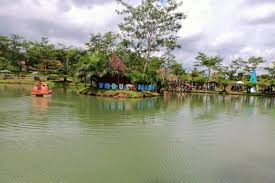 Wahana air kolam renang umbul bening. Umbul Bening Harga Tiket Masuk Spot Foto Terbaru 2021