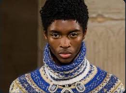 Alton Mason just became the FIRST black male-model to walk for a Chanel  show in the whole 109 years the brand has existed.