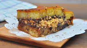 Campurkan bahan kering seperti tepung terigu, gula, dan vanili kecuali soda kue serta telur di. 6 Resep Martabak Manis Yang Lembut Empuk Dan Bersarang Lifestyle Fimela Com