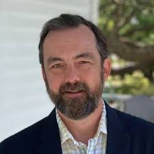 Paul Hanchett's Instagram, Twitter & Facebook