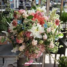Magazin zur vorbereitung ihrer hochzeit bestellen. Hochzeitsstrauss Mit Dahlie Und Hortensie Hochzeit Strauss Brautstrauss Dahlien