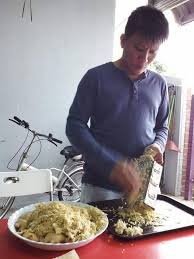 B) serunding kelapa udang kering kelapa putih parut halia gula garam bawang putih bawang merah 5 batang cili kering 2 batang serai 1/2 inci kunyit hidup. Serunding Set Bersalin Tips Berpantang Serta Resepi Dalam Pantang Facebook