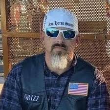 Vincent Grizzle's Instagram, Twitter & Facebook