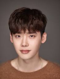 Lee Jong Suk لن يجدد عقده مع Yg عالم كوريا