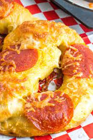 Pepperoni Pizza Pretzels A Fun Tasty Twist On Pizza Recipe Recipes Food Pretzels Recipe