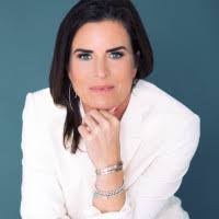 Michelle Hogue's Instagram, Twitter & Facebook