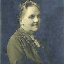 Winifred Pennington's Instagram, Twitter & Facebook