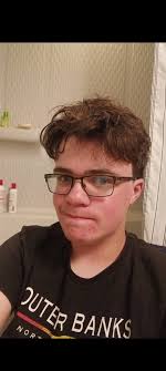 To all my fellow aviation fans, id love to talk to you guys more about  planes and become friends! Dm me if you'd like. Here's what I look like.