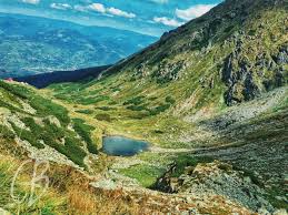 Lacul Iezer Munții Rodnei Romani Travel Photos Travel Natural Landmarks