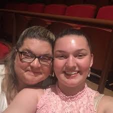 Shawna Lyons's Instagram, Twitter & Facebook