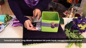 Video ini memaparkan gubahan hantaran coklat kahwin / tunang berbentukkan sebuah rumah yang unik dan simple. Pesona Pengantin Diy Gubahan Hantaran Color Block Youtube