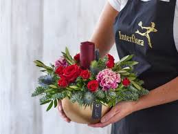 Mar 29, 2021 · flowers are uplifting, whether you look at them irl or in a photo. Best Christmas Flower Bouquets And Plants To Send To Your Loved Ones Mirror Online