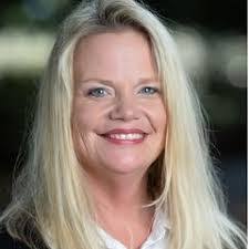 Suzanne London's Instagram, Twitter & Facebook