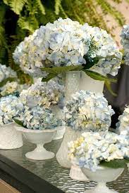 Simple Yet Elegant Baby Shower Flowers And Centerpieces Babyshowerflowers Babyshowercenterpieces Elegant Baby Shower Baby Shower Flowers Baby Shower Vintage
