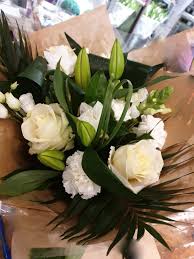 All the illustrated items on when sending flowers to using direct2florist, you can see and choose your local florist delivering flowers to glasgow. Flowers Glasgow Florist Petals Flowers
