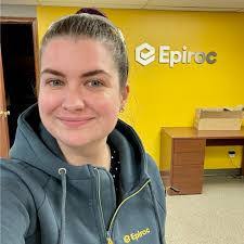 Kayla Macneil's Instagram, Twitter & Facebook