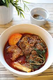 Bahan isian :•tulang kambing•tomat segar diiris sesuai selera•daun bawang•seledri•bumbu :•bawang merah diiris•bawang putih diiris. Asam Pedas Tulang Dan Daging Tetel Azie Kitchen