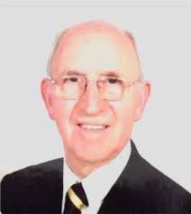 Faleceu José Fernandes de Bastos, de 92 anos, antigo funcionário  administrativo da Soberania do Povo. Era pai de Rui Bastos (já falecido),  antigo diretor do Regiāo de Águeda; e tio do actual