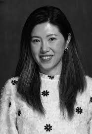 Paula Waite's Instagram, Twitter & Facebook