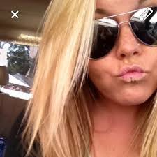 lexi moore (@whoaaalexi)