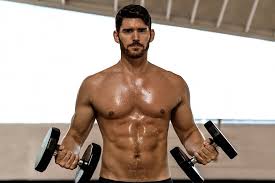 Their wedding ceremony was held at christmas in chris'. Guy Works Out Like Chris Hemsworth For 30 Days And The Results Are Insane Man Of Many