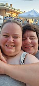 I wanted to come offer my services if anyone is searching to have Bridals  done! I've done a handful of weddings over the past few years but now I'm  adding