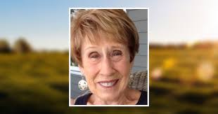 Sarah Abadi's Instagram, Twitter & Facebook