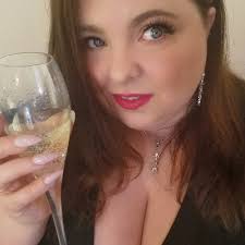 Katrina Corbett (@KatrinaCorbett)