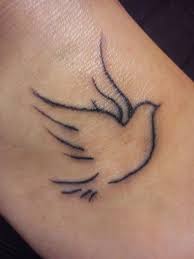 Simple And Easy Tattoo Ideas For Cool Men Dove Tattoos Dove Tattoo Dove Tattoo Design