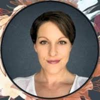 Amanda Hillyard's Instagram, Twitter & Facebook