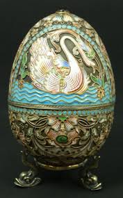 Beautiful Jeweled Egg Looks More Chinese Than Faberge So We Put It In Jewelry Faberge Eggs Art Egg Art