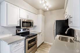 If you need more space but you don't want to spend more than necessary on a monthly rent, check out our 2 bedroom or 3 bedroom apartments for less than $900, and make the most out of your budget. Apartments Under 900 In Phoenix Az Apartments Com
