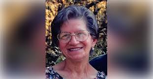 Shirley Deeds's Instagram, Twitter & Facebook