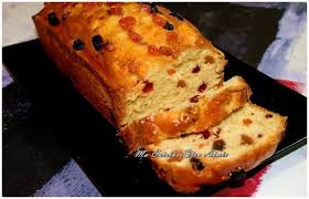Un Magnifique Cake Aux Fruits Confits Et Raisins Secs Vraiment Le Meilleur Des Cakes Surtout Le Lendemain Cake Aux Fruits Confits Cake Aux Fruits Raisins Secs